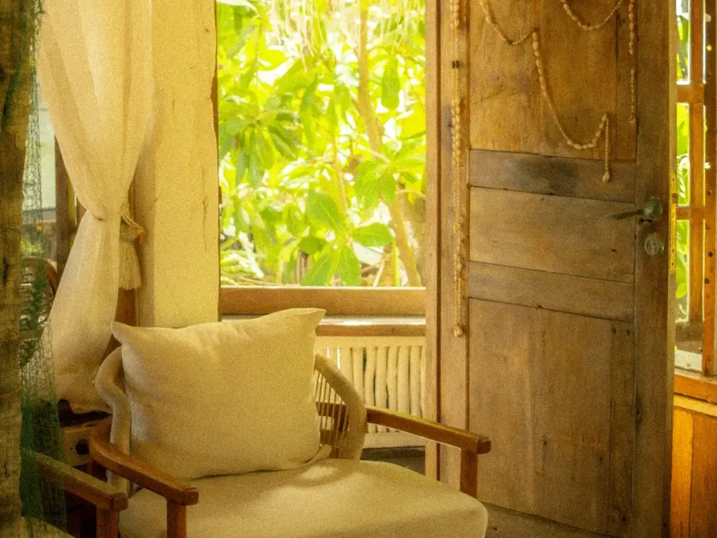Bamboo villa interior, settling in Bali with a KITAP